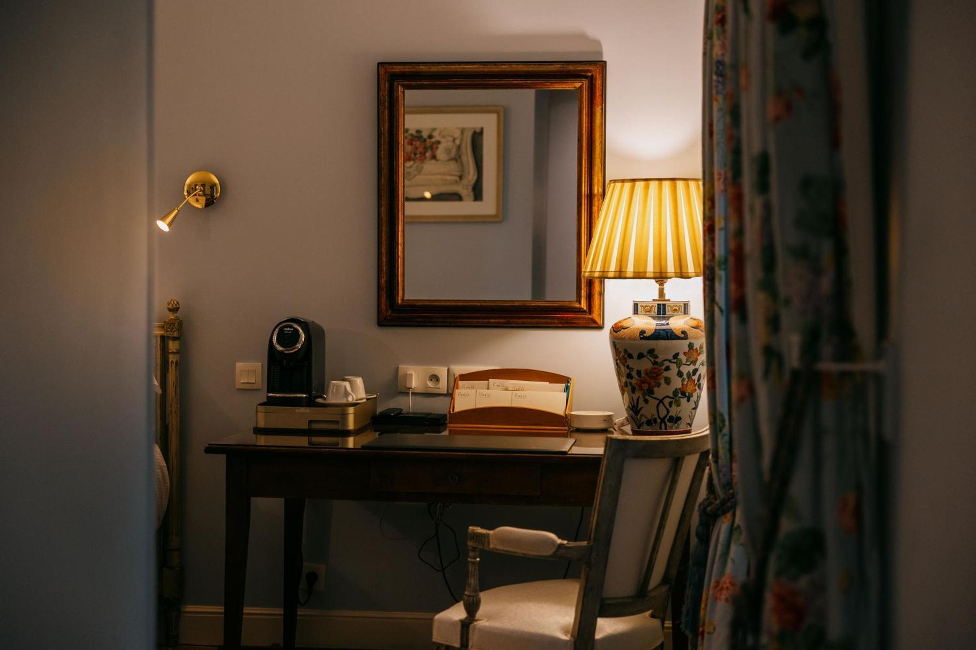 Hotel De Toiras Сен-Мартен-де-Ре Номер фото